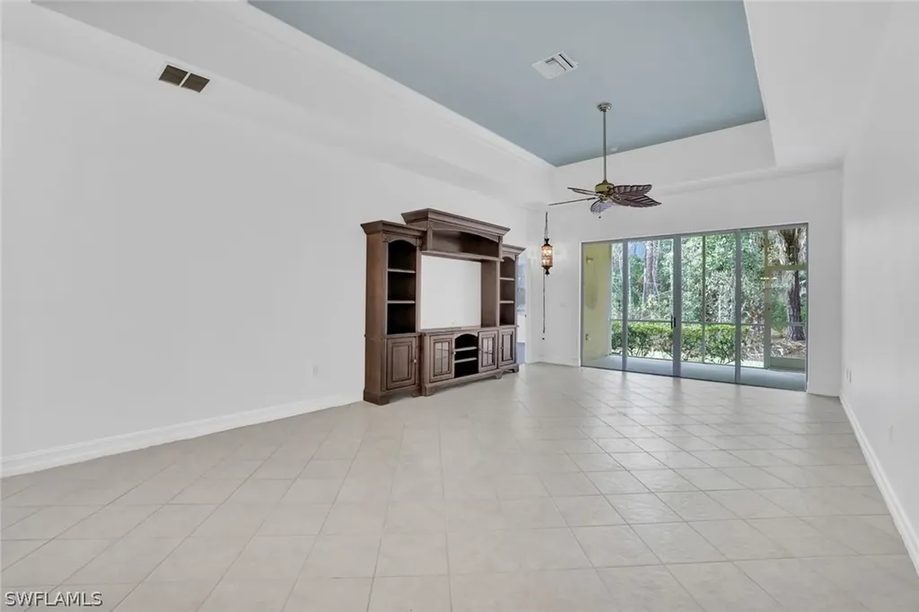 8206 Sanctuary Drive Naples FL 34104