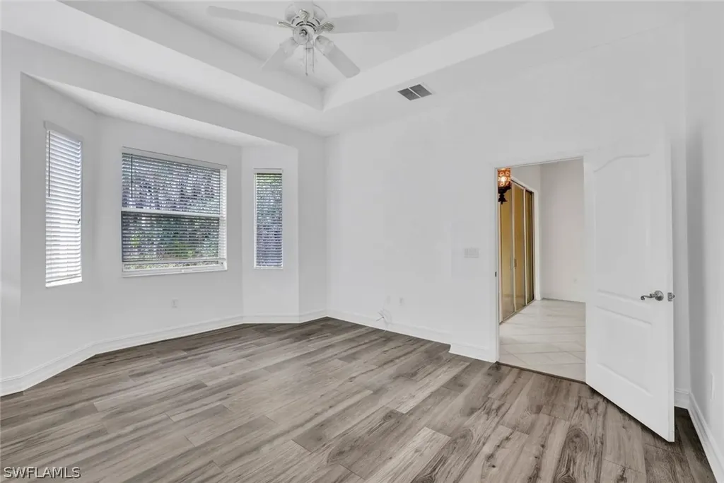 8206 Sanctuary Drive Naples FL 34104