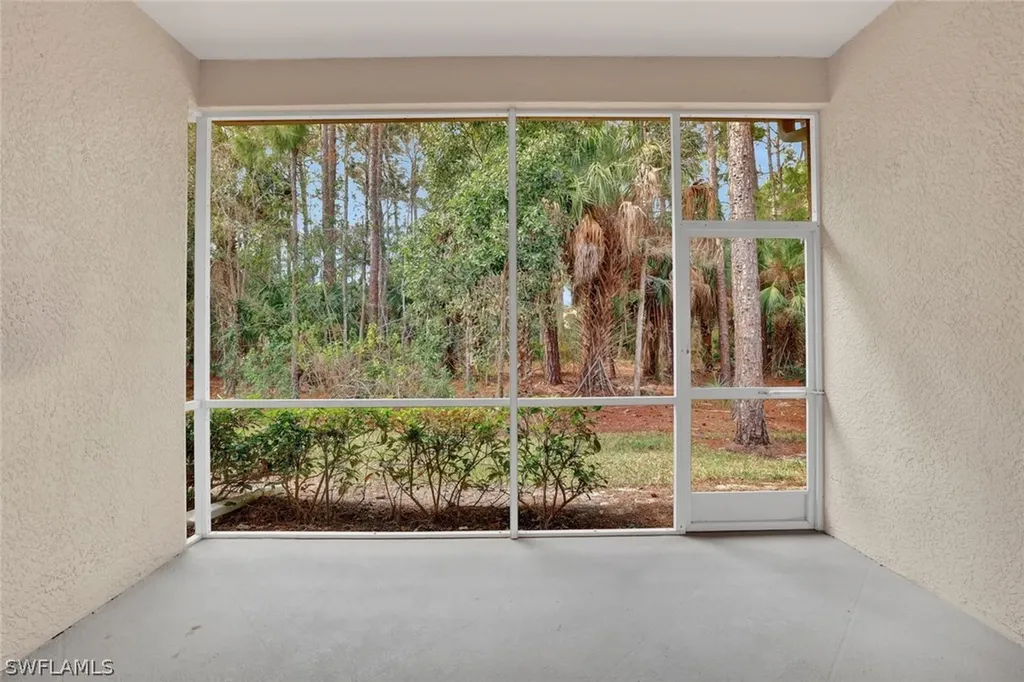 8206 Sanctuary Drive Naples FL 34104