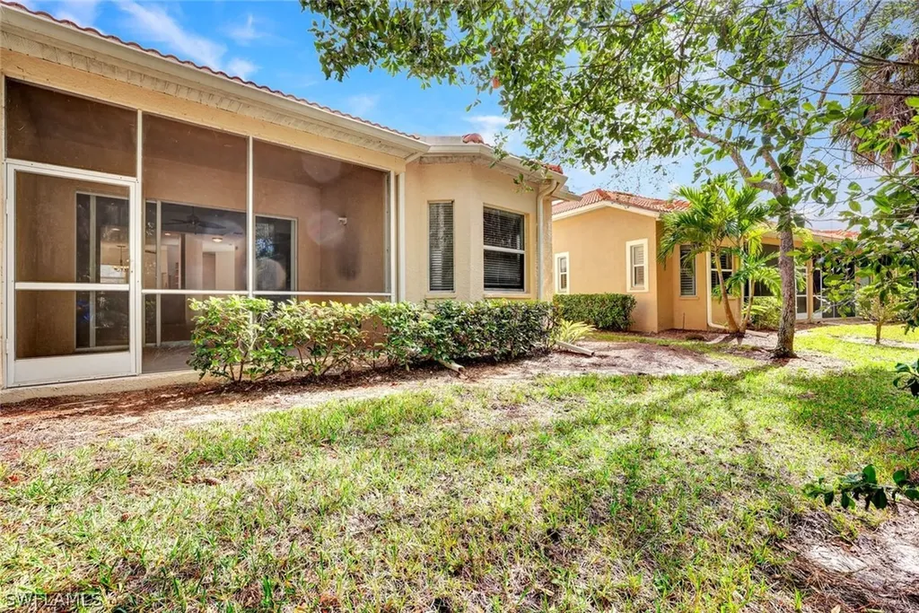 8206 Sanctuary Drive Naples FL 34104