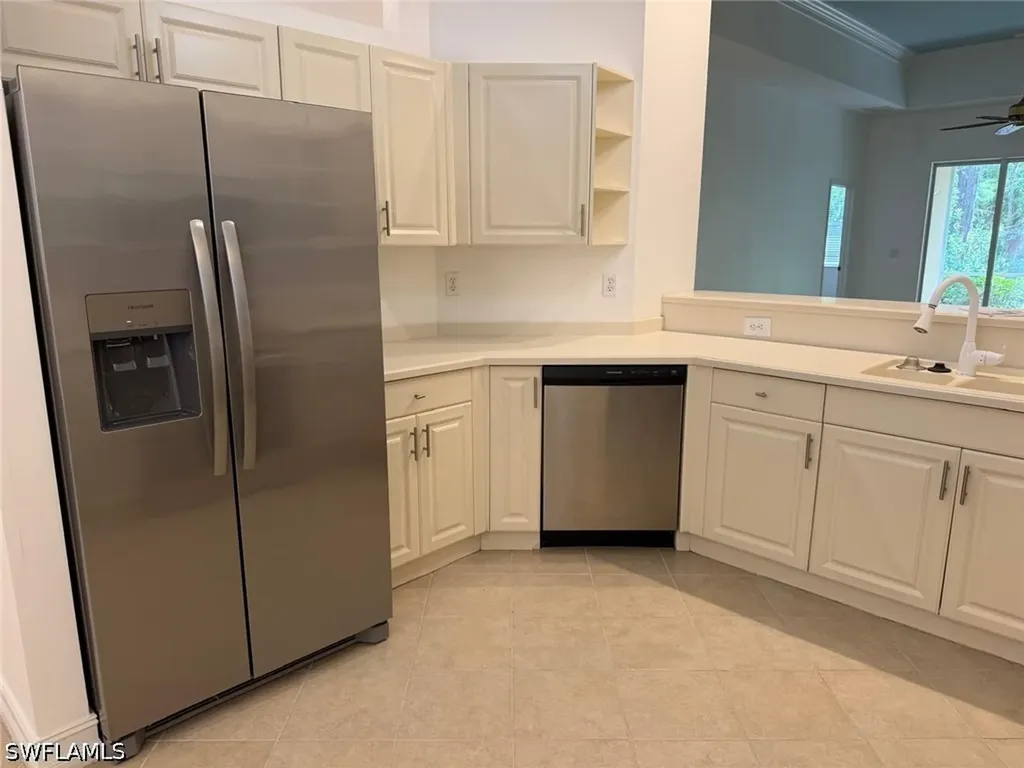 8206 Sanctuary Drive Naples FL 34104