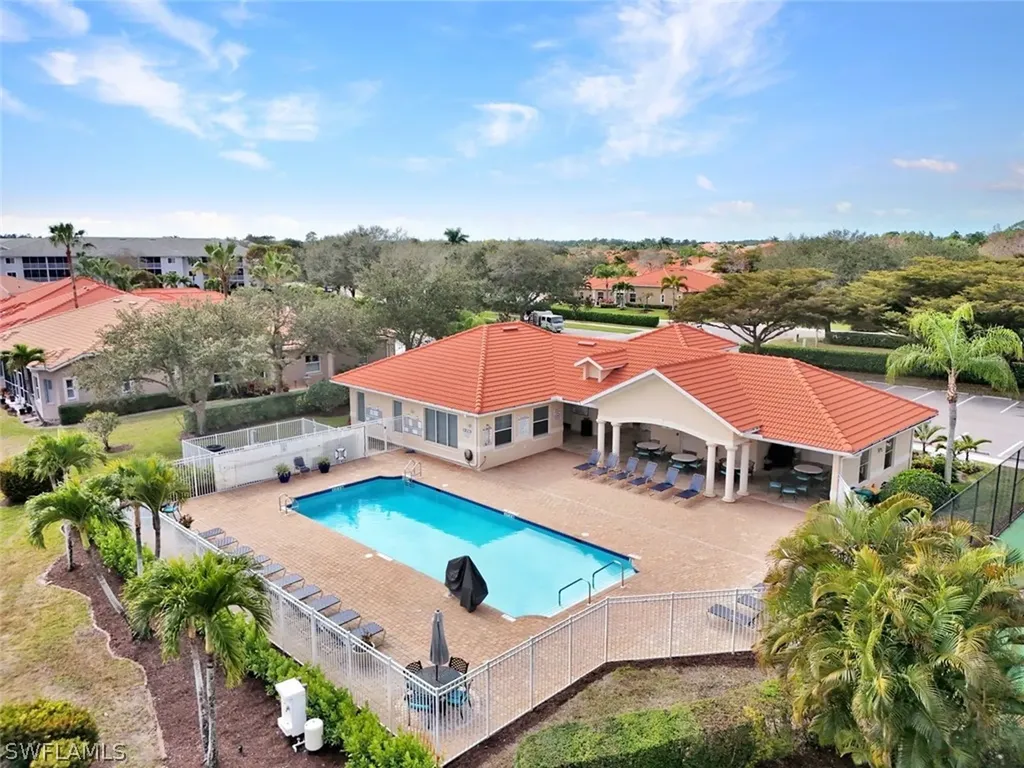8206 Sanctuary Drive Naples FL 34104