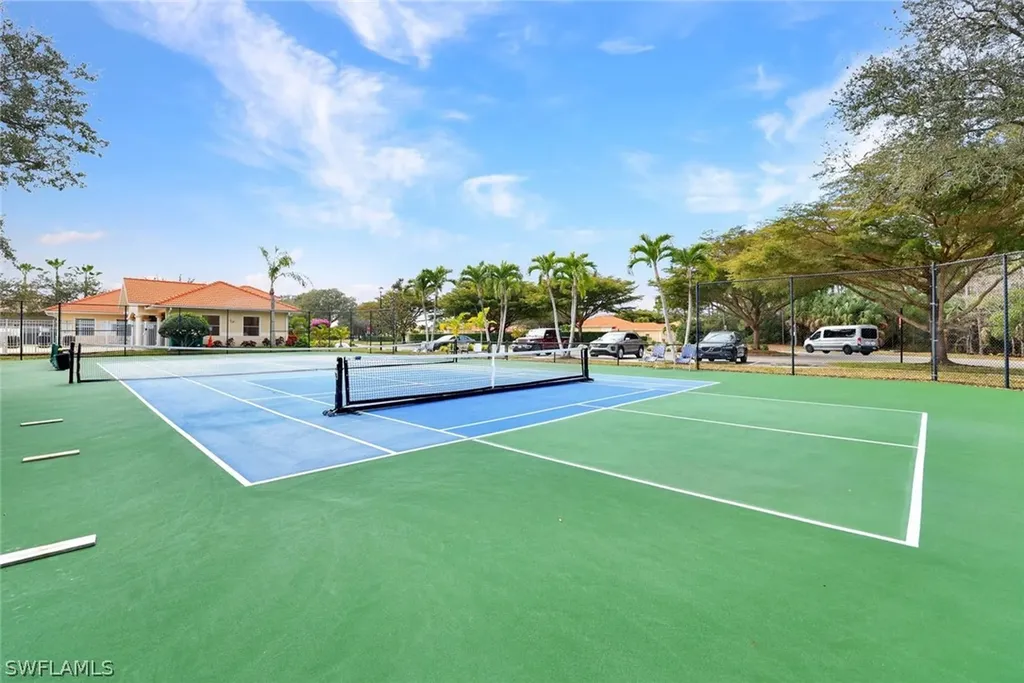 8206 Sanctuary Drive Naples FL 34104