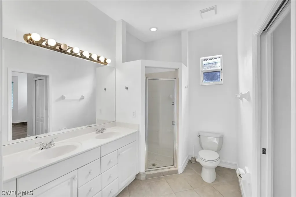 8206 Sanctuary Drive Naples FL 34104