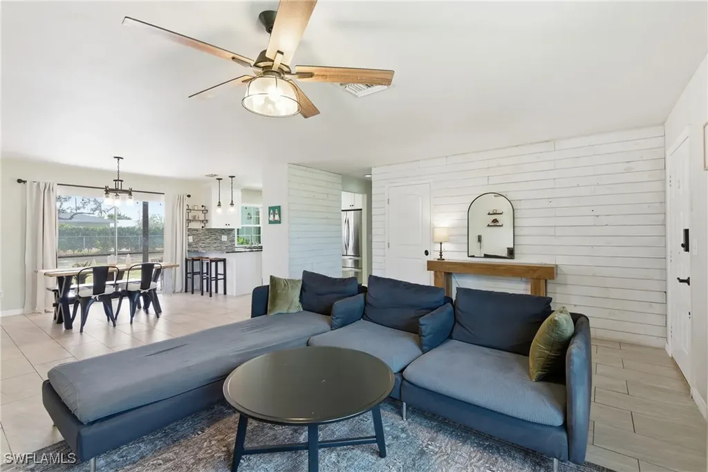 428 SW 33rd Terrace Cape Coral FL 33914