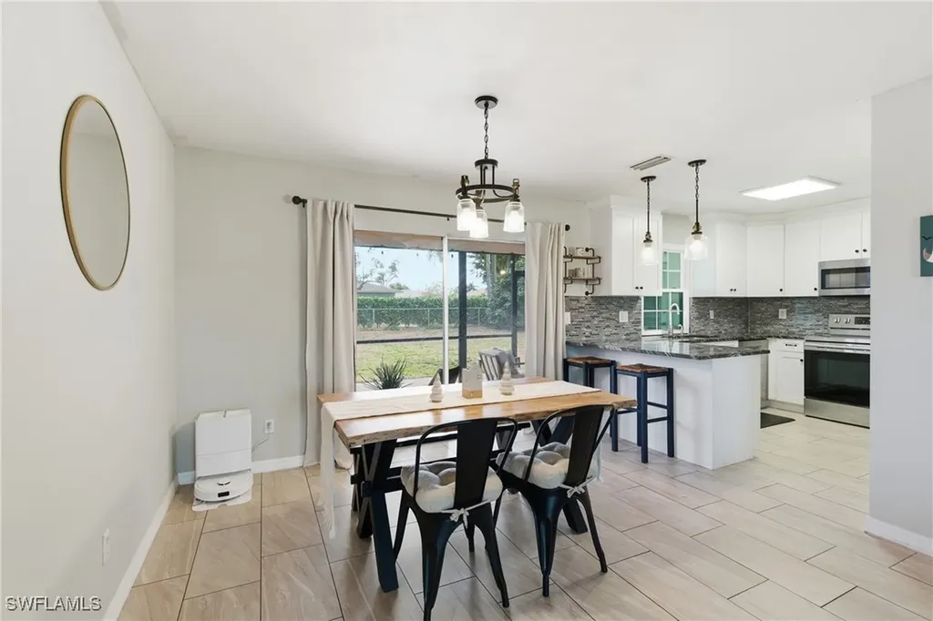 428 SW 33rd Terrace Cape Coral FL 33914