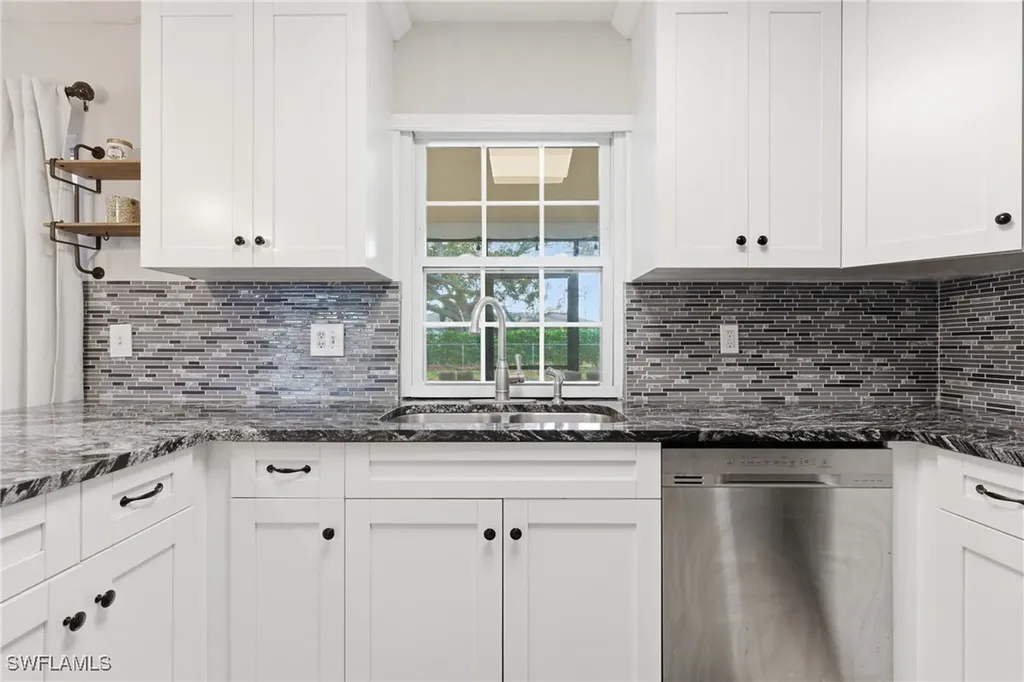 428 SW 33rd Terrace Cape Coral FL 33914