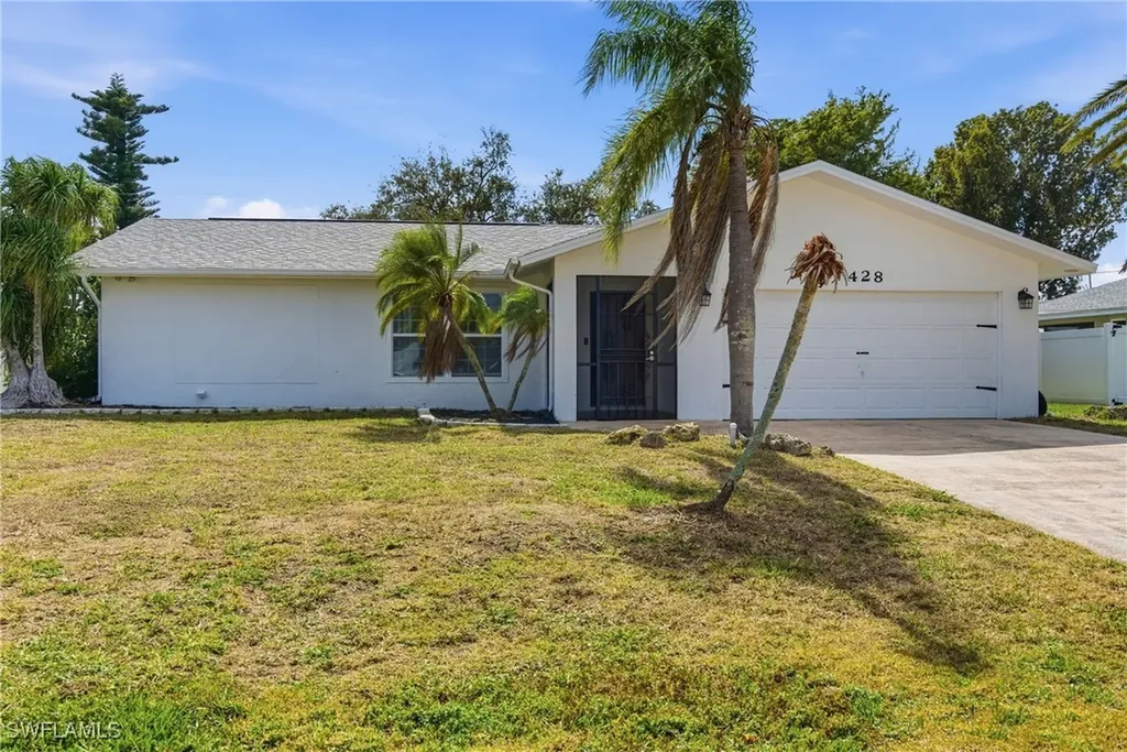 428 SW 33rd Terrace Cape Coral FL 33914