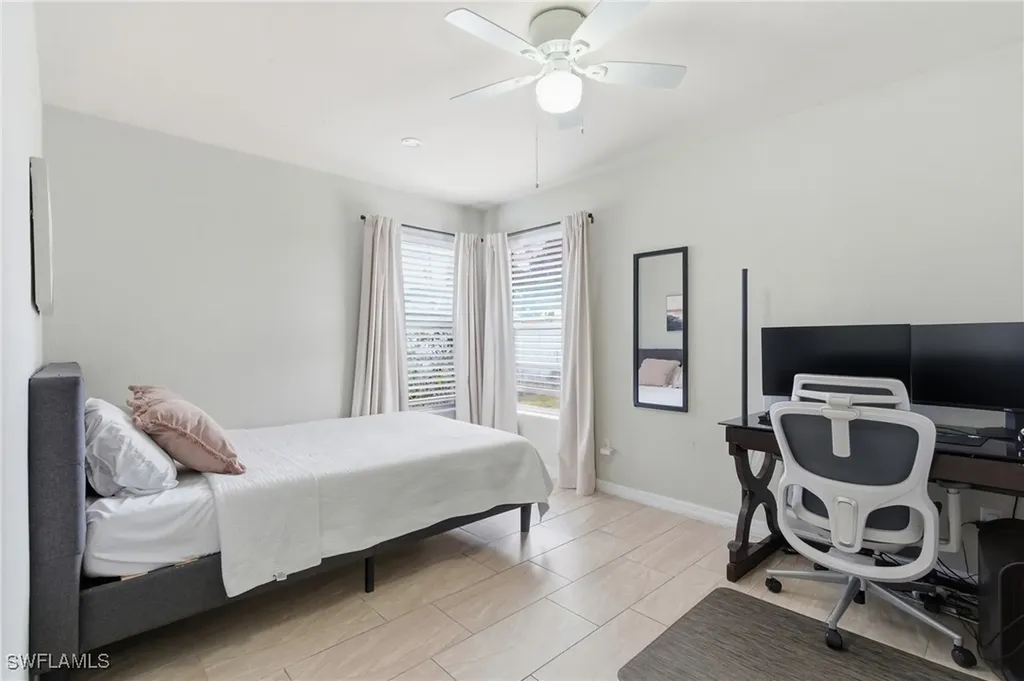 428 SW 33rd Terrace Cape Coral FL 33914