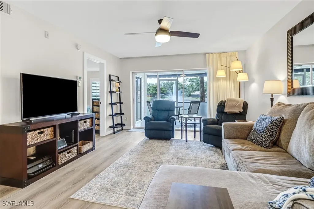 828 Gulf Pavilion Drive Naples FL 34108