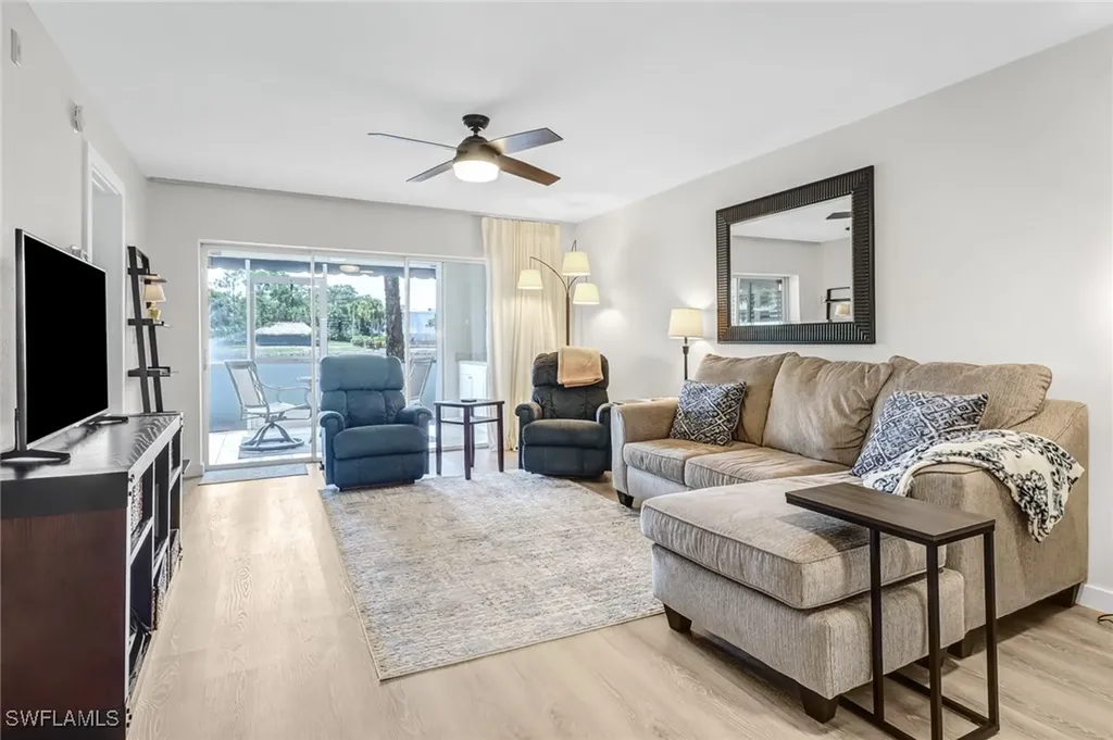 828 Gulf Pavilion Drive Naples FL 34108