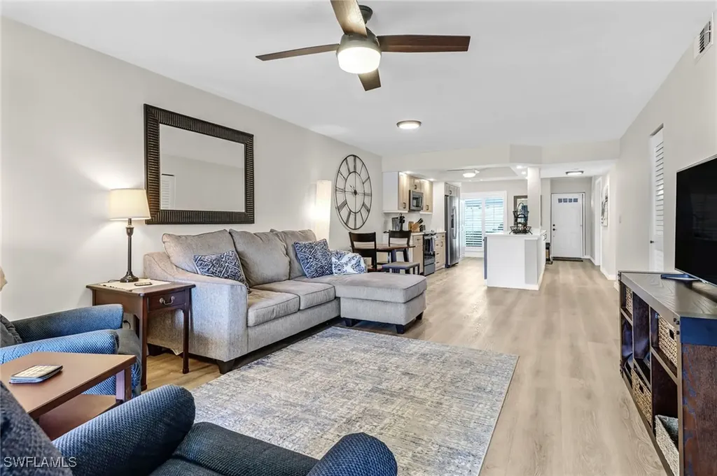 828 Gulf Pavilion Drive Naples FL 34108