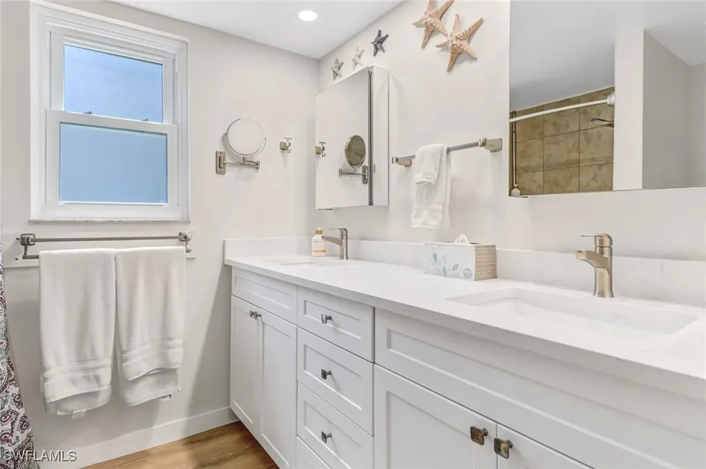 828 Gulf Pavilion Drive Naples FL 34108