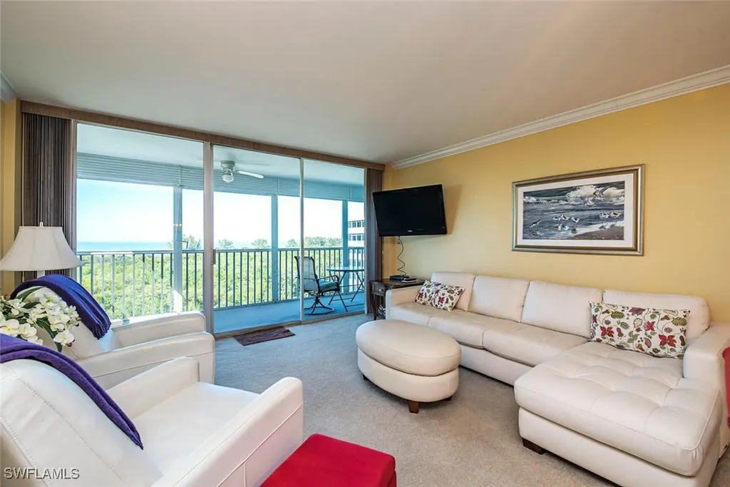 3 Bluebill Avenue Naples FL 34108