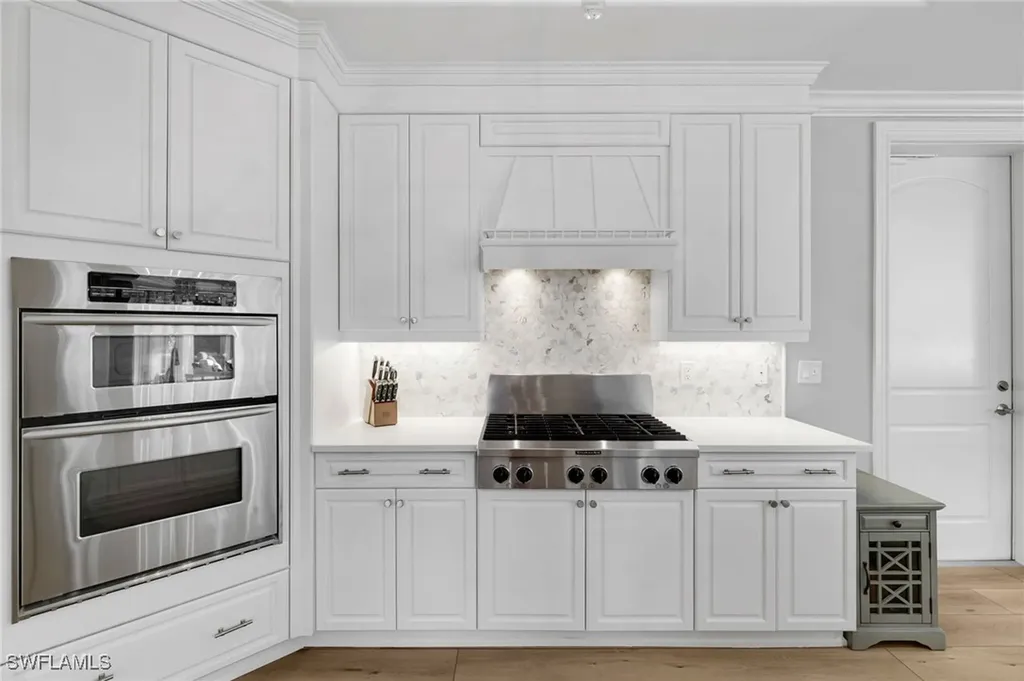 17740 Via Bella Acqua Court Miromar Lakes FL 33913
