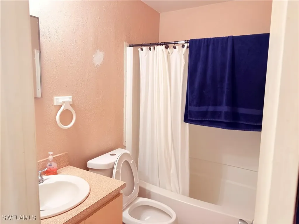 2241 Sunshine Boulevard Naples FL 34116