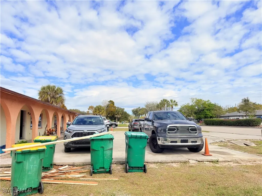 2241 Sunshine Boulevard Naples FL 34116
