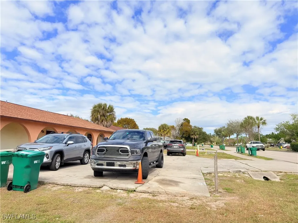 2241 Sunshine Boulevard Naples FL 34116