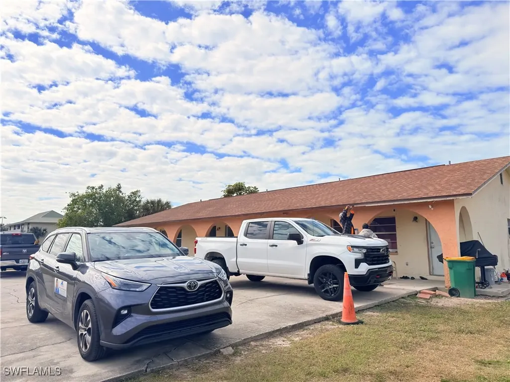 2241 Sunshine Boulevard Naples FL 34116
