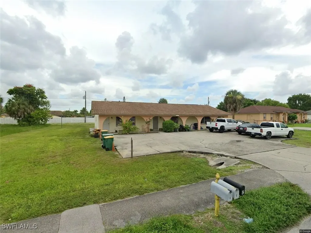 2241 Sunshine Boulevard Naples FL 34116