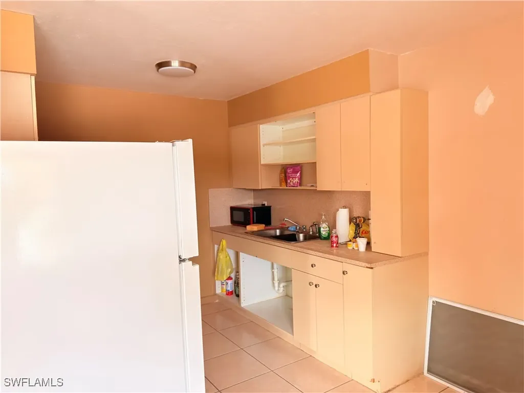 2241 Sunshine Boulevard Naples FL 34116