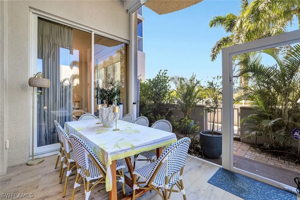 6849 Grenadier Boulevard Naples FL 34108