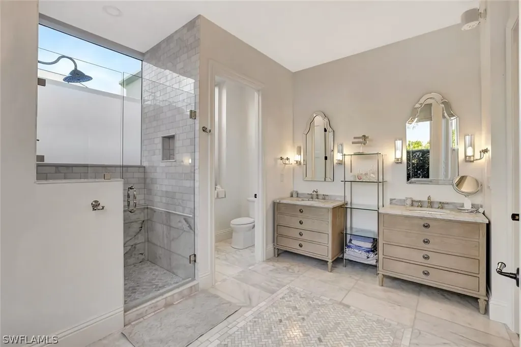 6849 Grenadier Boulevard Naples FL 34108
