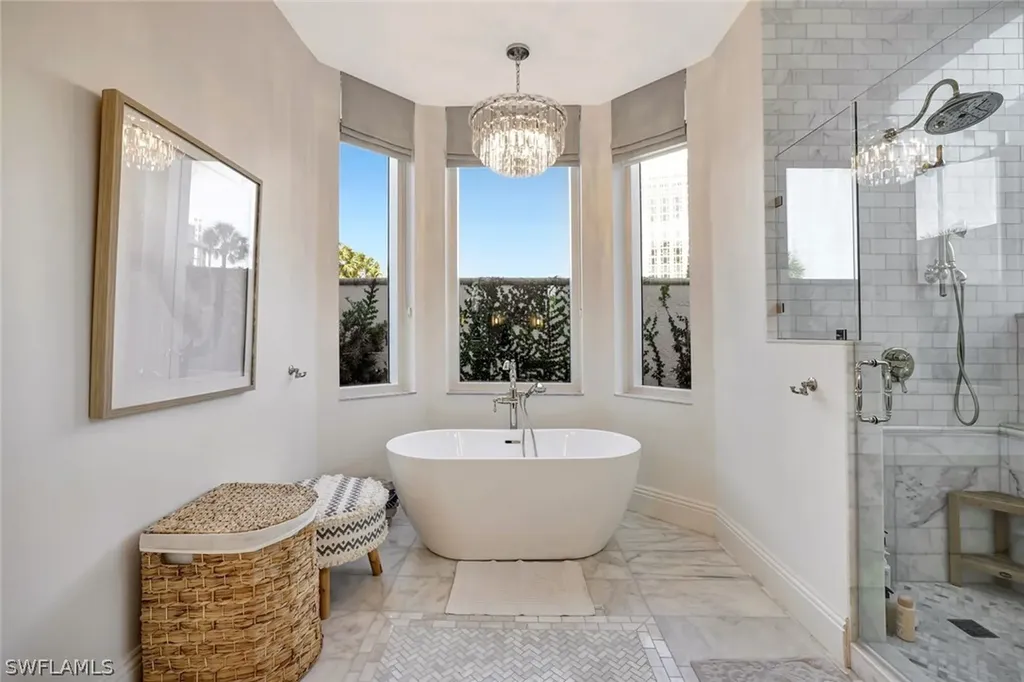 6849 Grenadier Boulevard Naples FL 34108