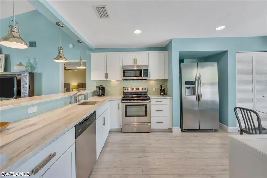 508 Courtside Drive Naples FL 34105