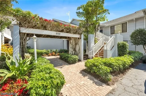 508 Courtside Drive Naples FL 34105