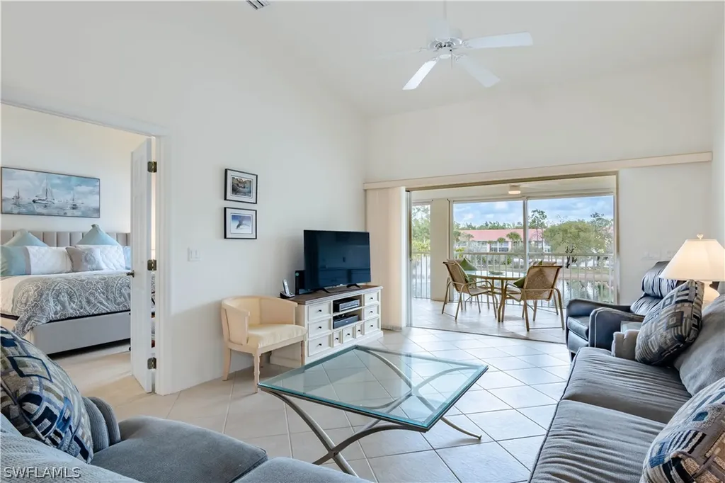 6830 Beach Resort Drive Naples FL 34114