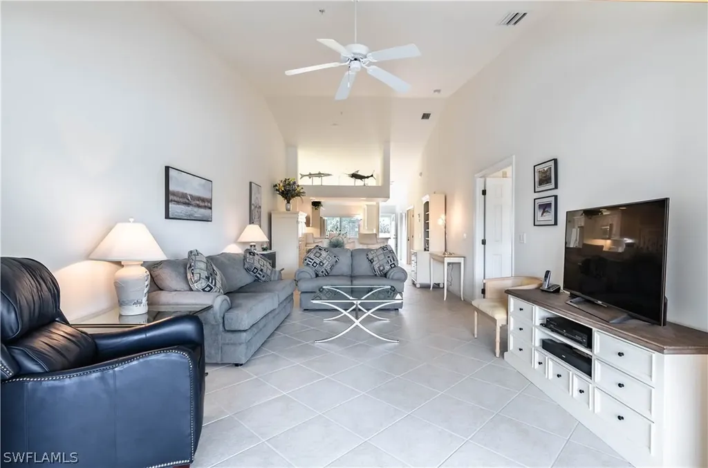 6830 Beach Resort Drive Naples FL 34114