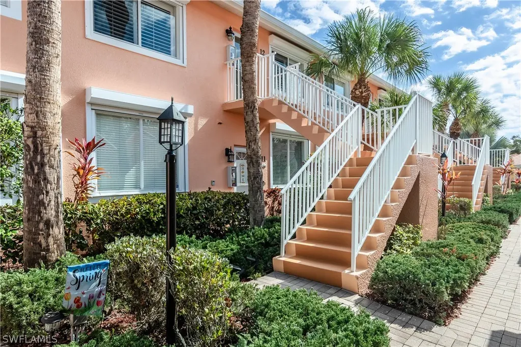 6830 Beach Resort Drive Naples FL 34114