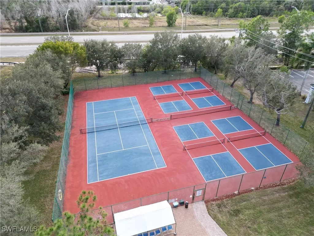 6830 Beach Resort Drive Naples FL 34114