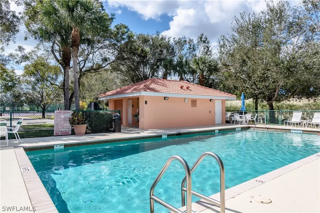 6830 Beach Resort Drive Naples FL 34114
