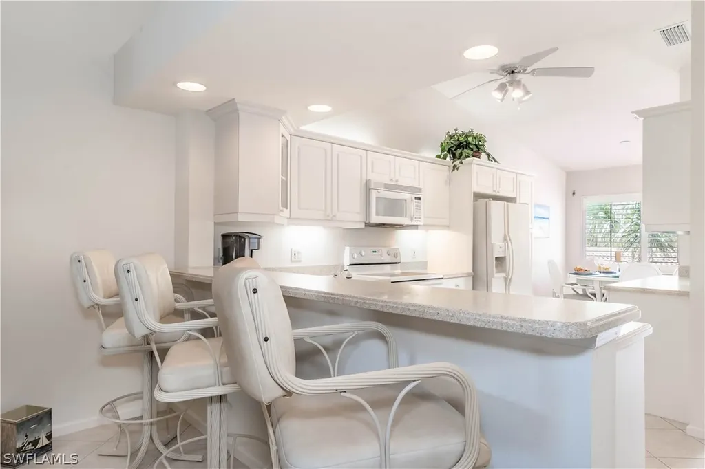 6830 Beach Resort Drive Naples FL 34114