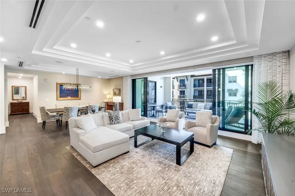 1130 3rd Avenue S Naples FL 34102