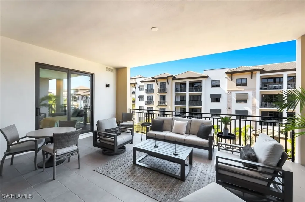 1130 3rd Avenue S Naples FL 34102