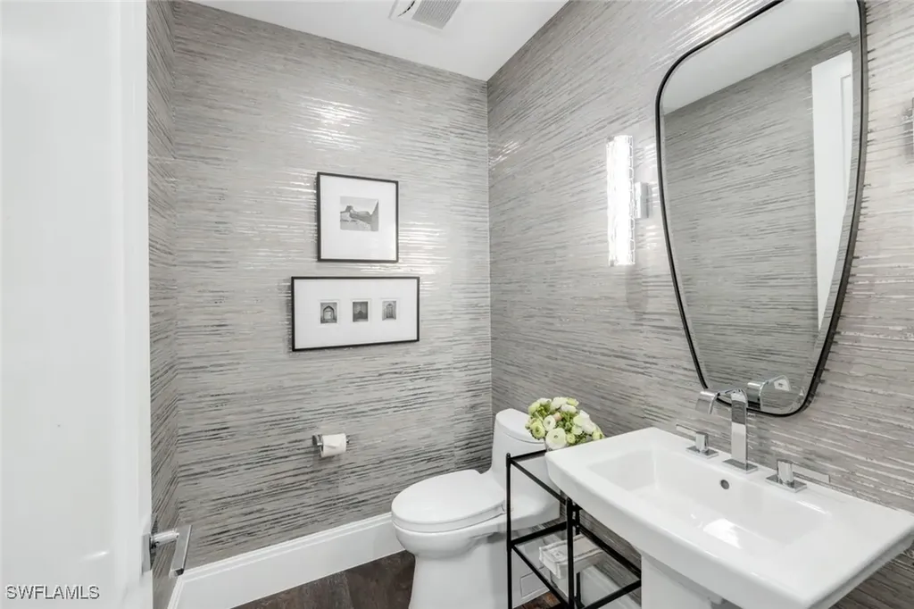 1130 3rd Avenue S Naples FL 34102