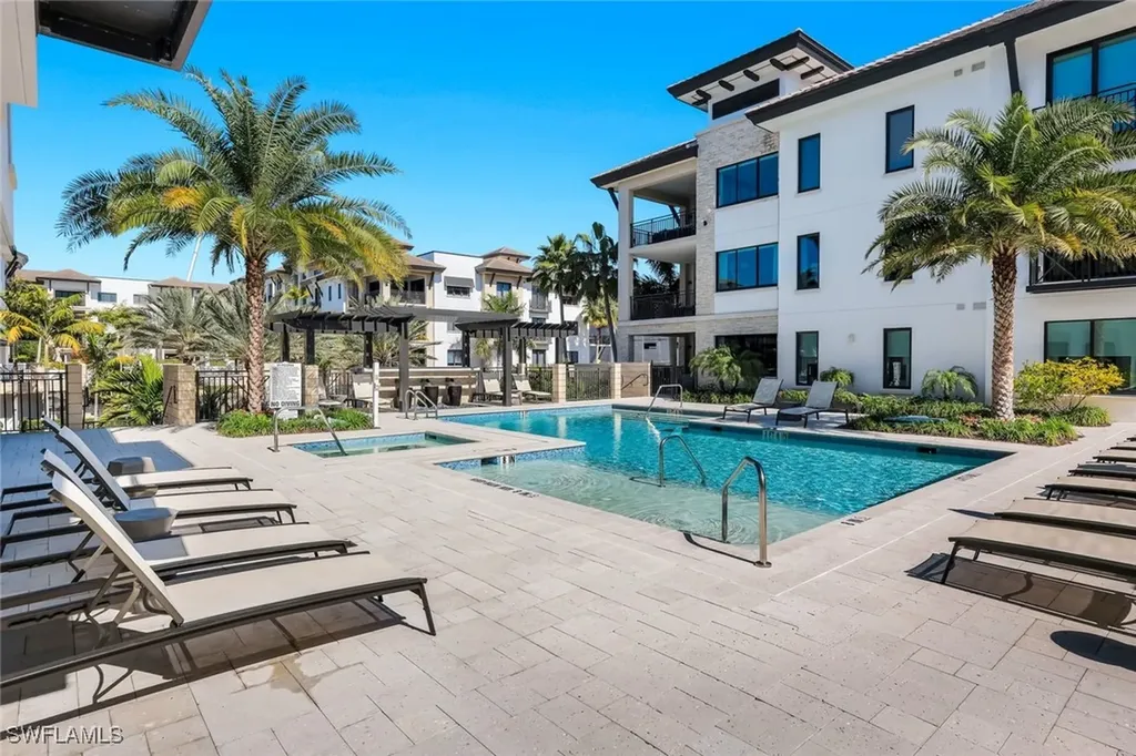 1130 3rd Avenue S Naples FL 34102