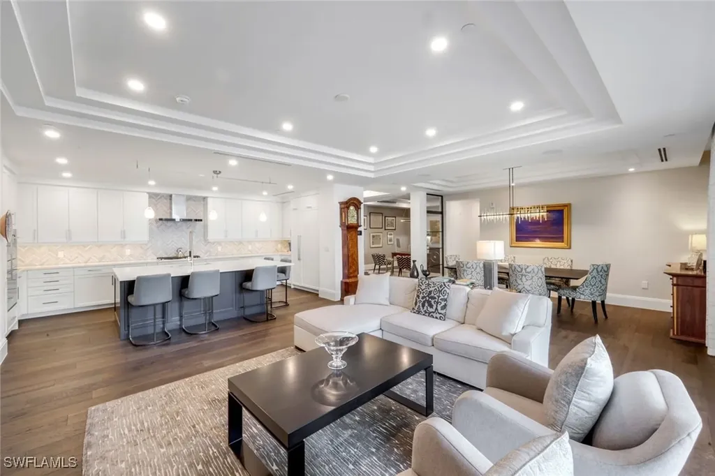 1130 3rd Avenue S Naples FL 34102