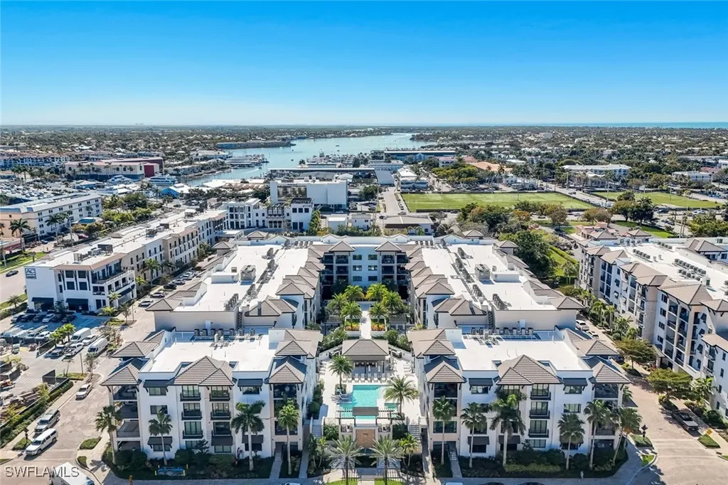 1130 3rd Avenue S Naples FL 34102