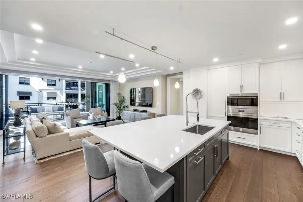 1130 3rd Avenue S Naples FL 34102