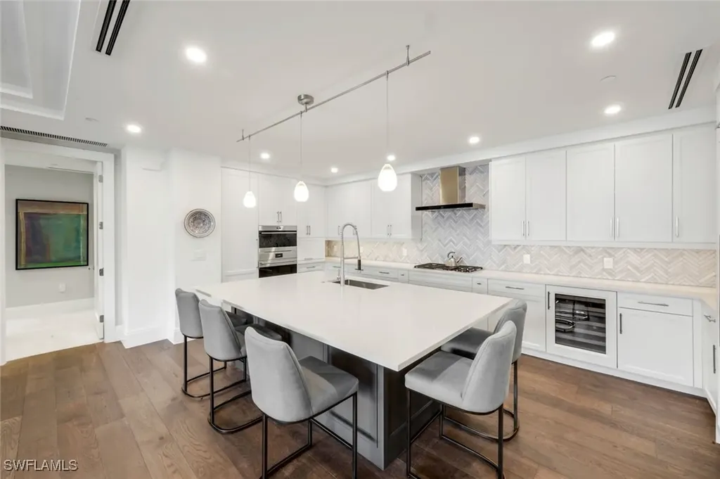 1130 3rd Avenue S Naples FL 34102