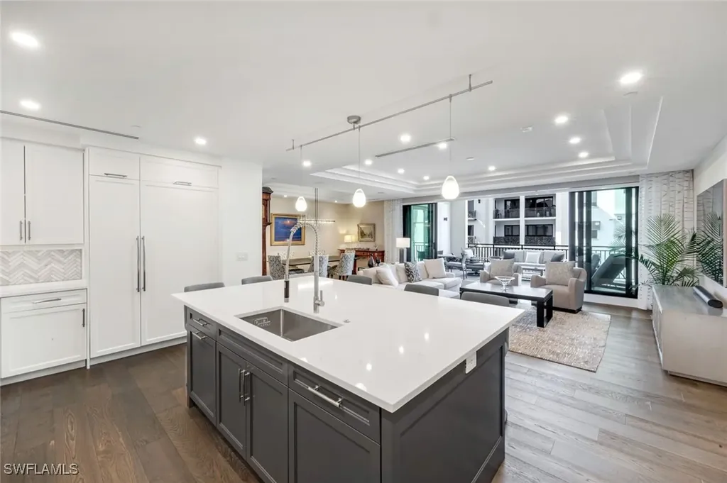 1130 3rd Avenue S Naples FL 34102