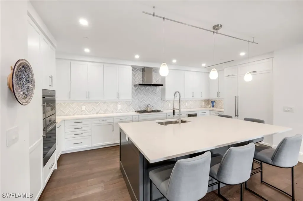 1130 3rd Avenue S Naples FL 34102