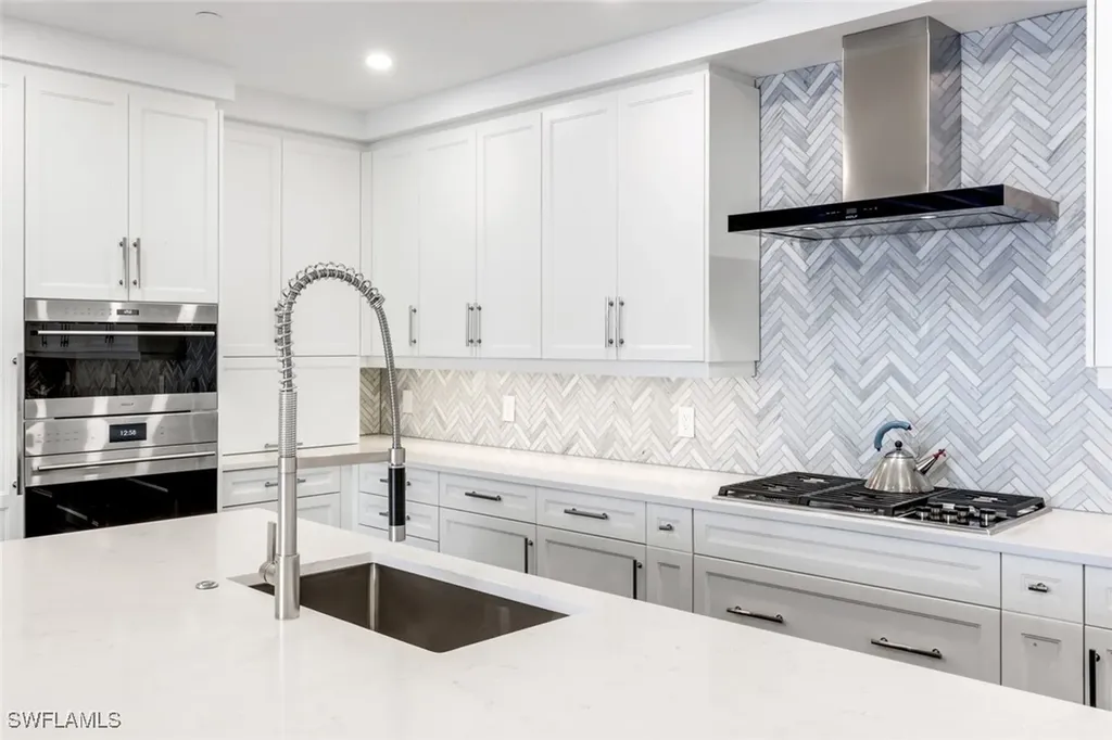 1130 3rd Avenue S Naples FL 34102