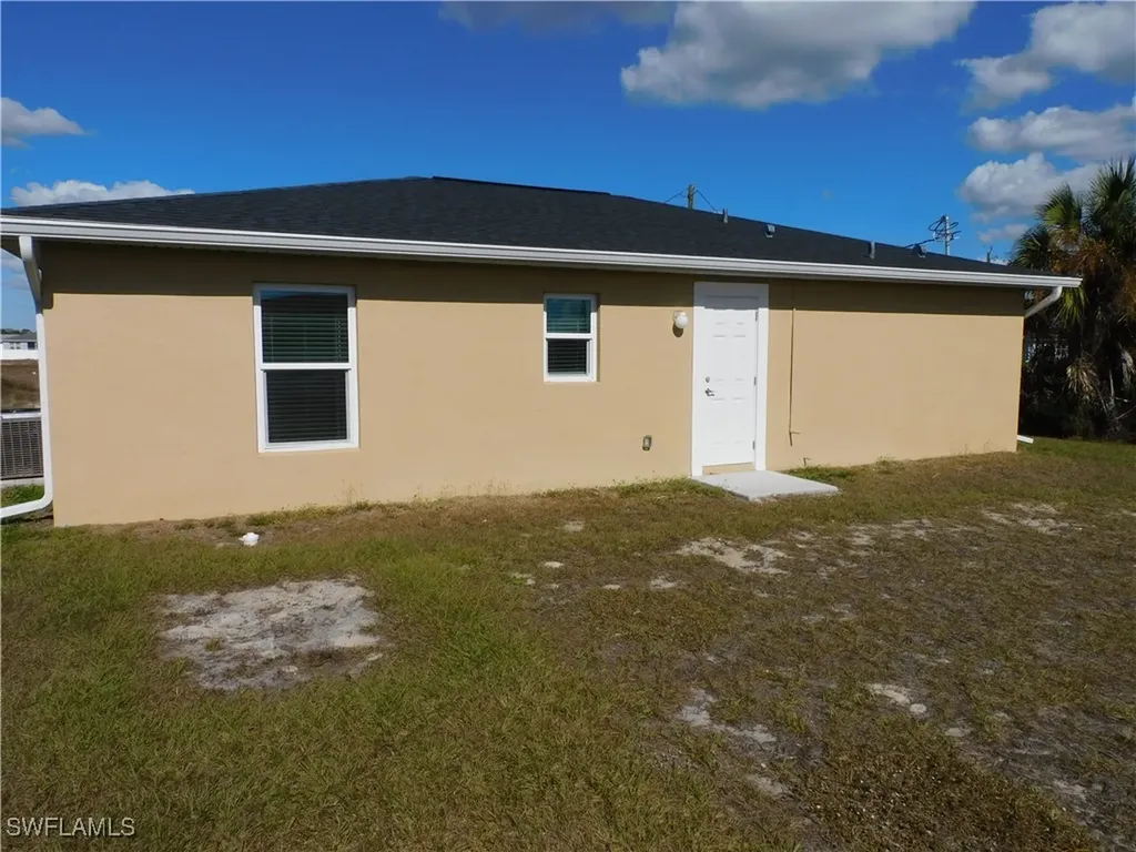 9026 Maywood Circle N Labelle FL 33935