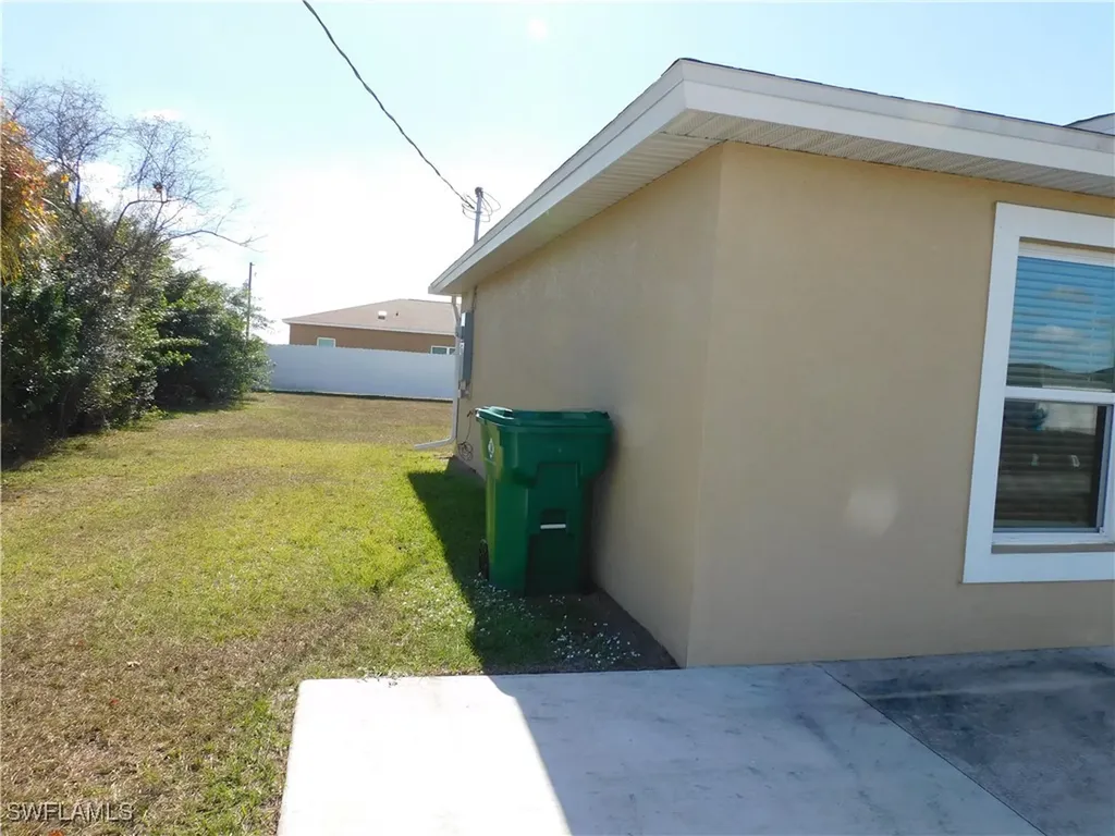9026 Maywood Circle N Labelle FL 33935