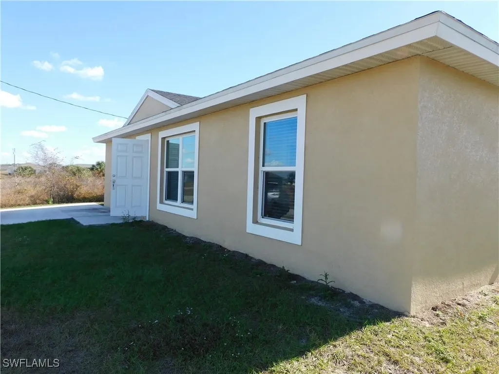 9026 Maywood Circle N Labelle FL 33935